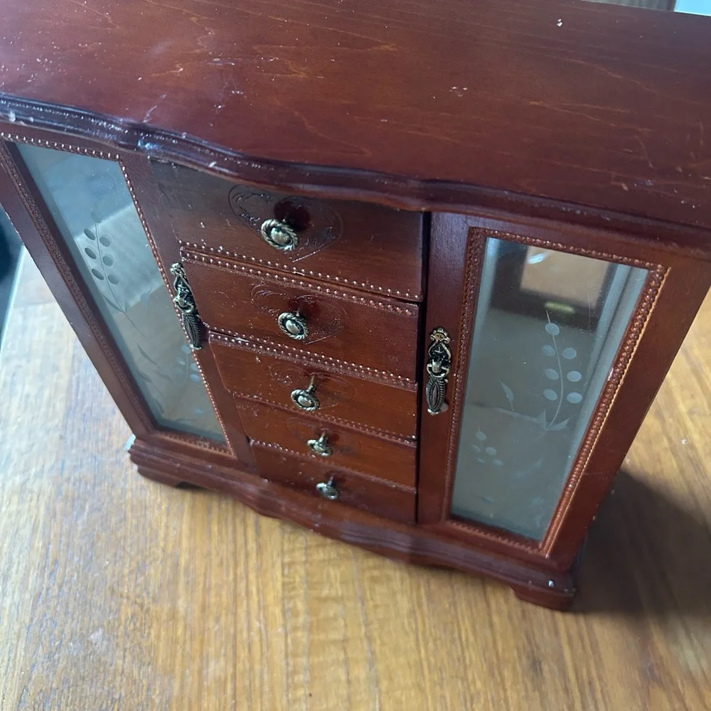 Elegant Wooden Jewelry Organizer with Glass Doors and Heart Accents